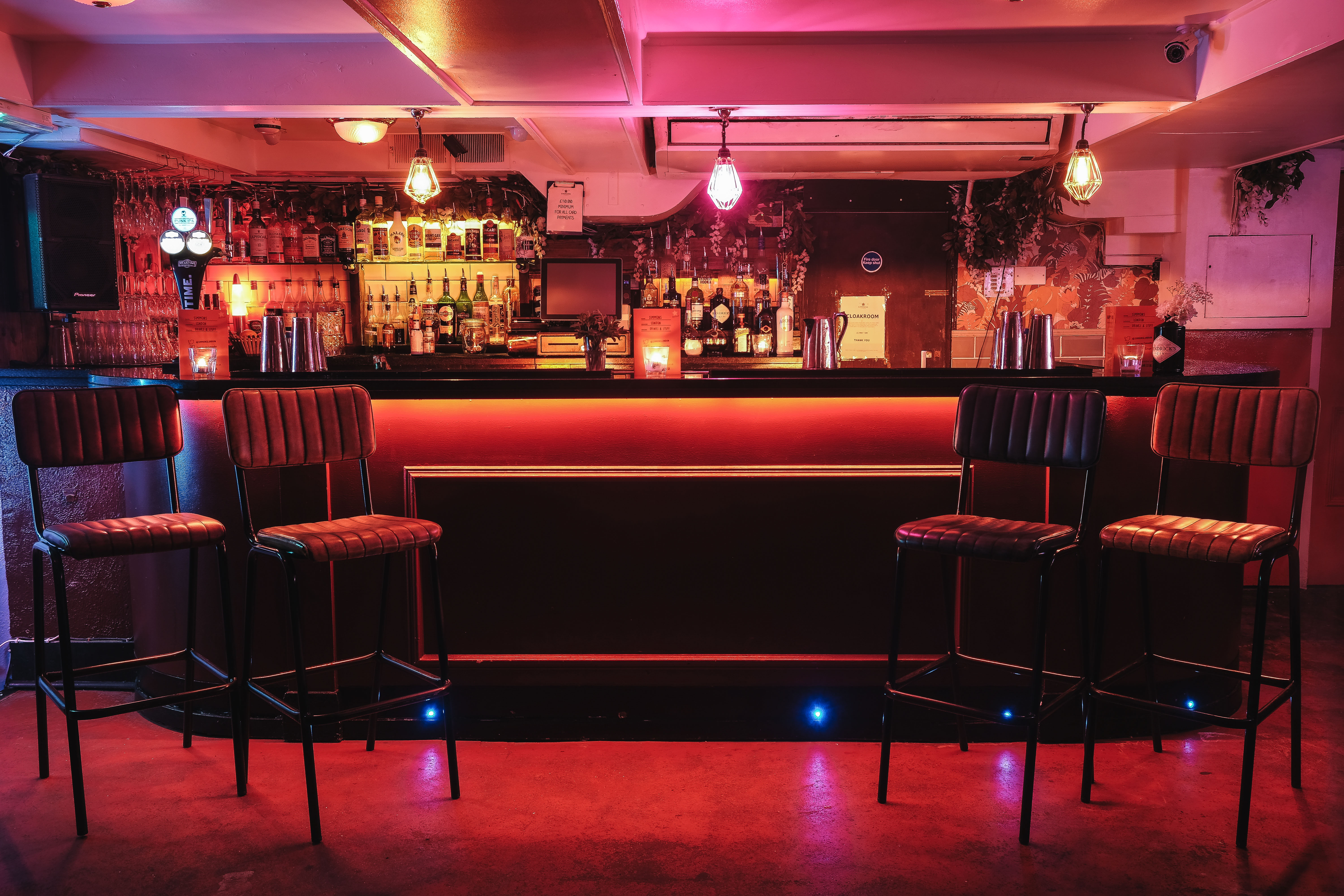 Simmons Fitzrovia London Bar Reviews DesignMyNight