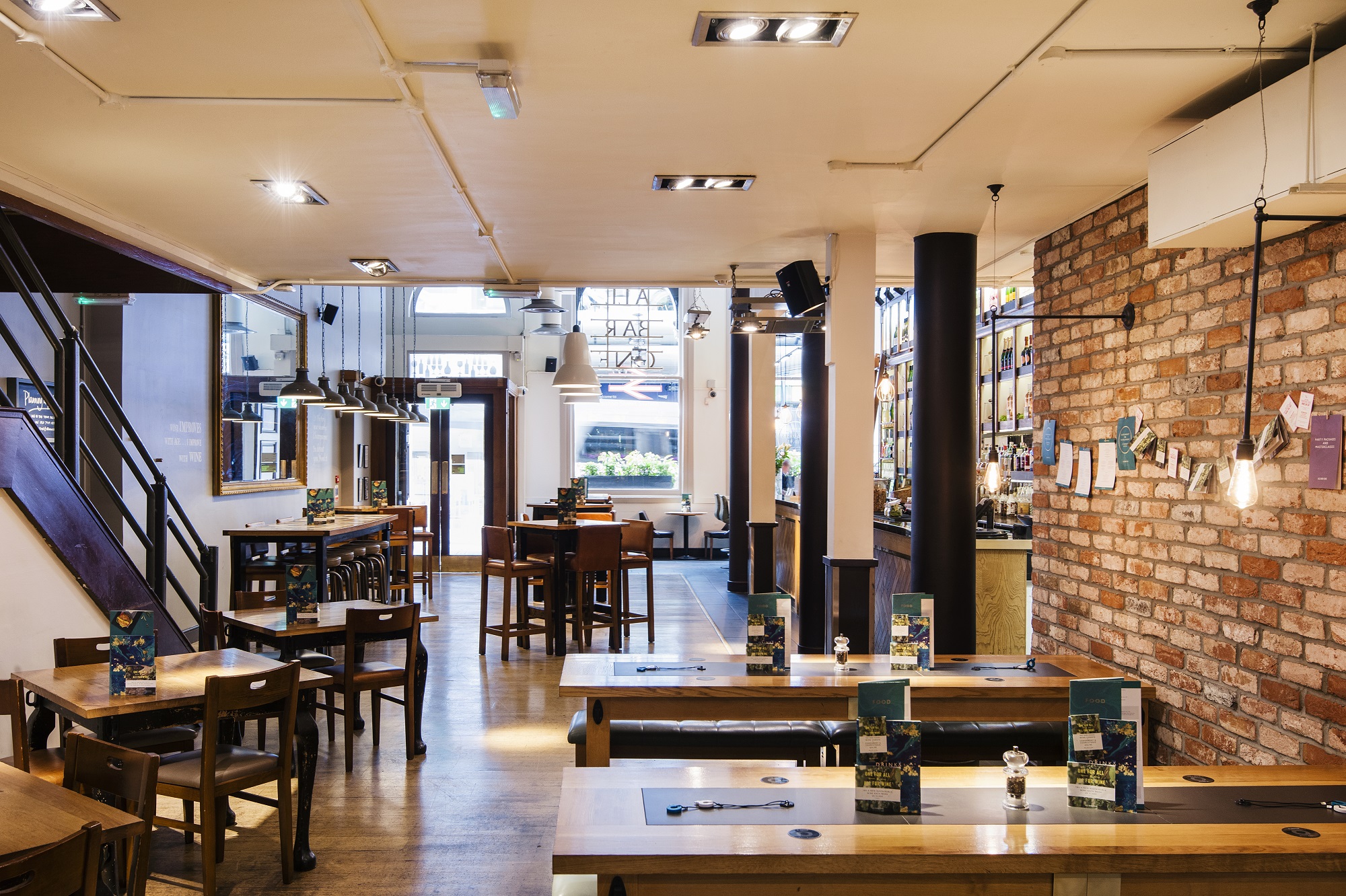 All Bar One Cannon Street City of London Bar Reviews DesignMyNight