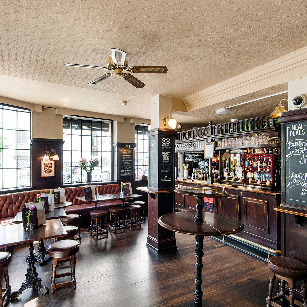 The Elephant & Castle London Pub Reviews DesignMyNight