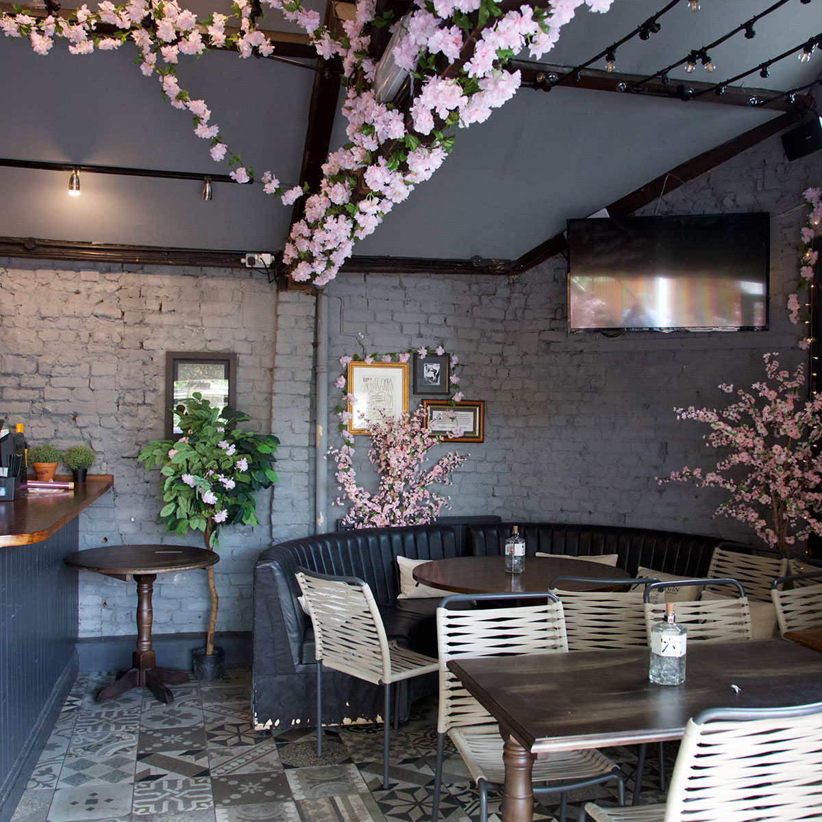 The Sun Clapham London Pub Reviews DesignMyNight