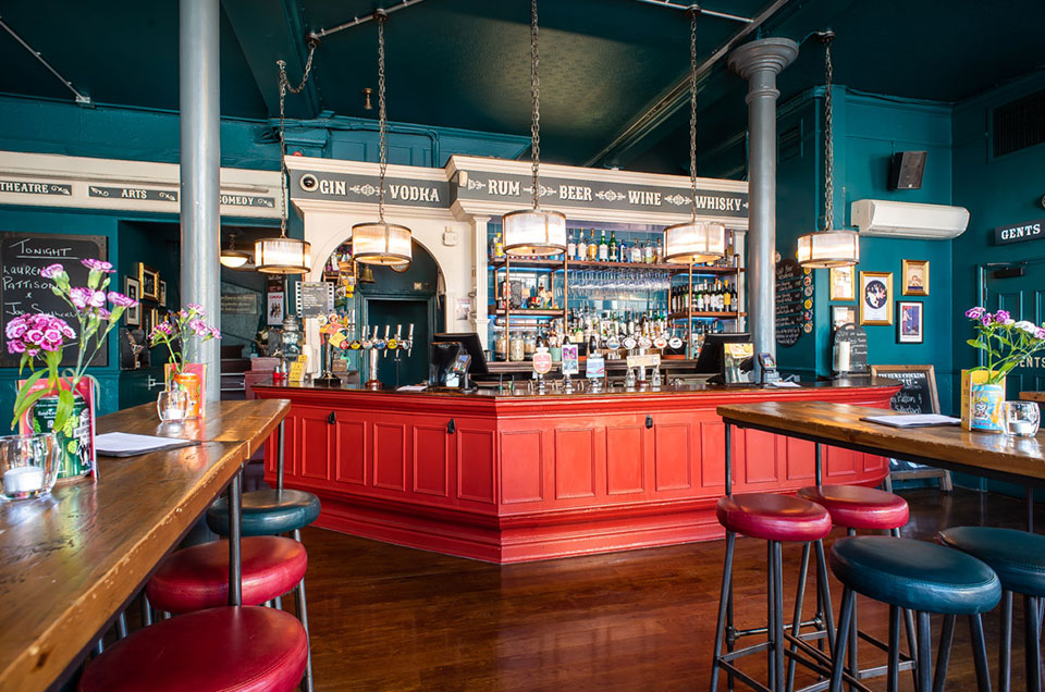 The Hen & Chickens Theatre Bar Saint Paul's Road Angel London Reviews