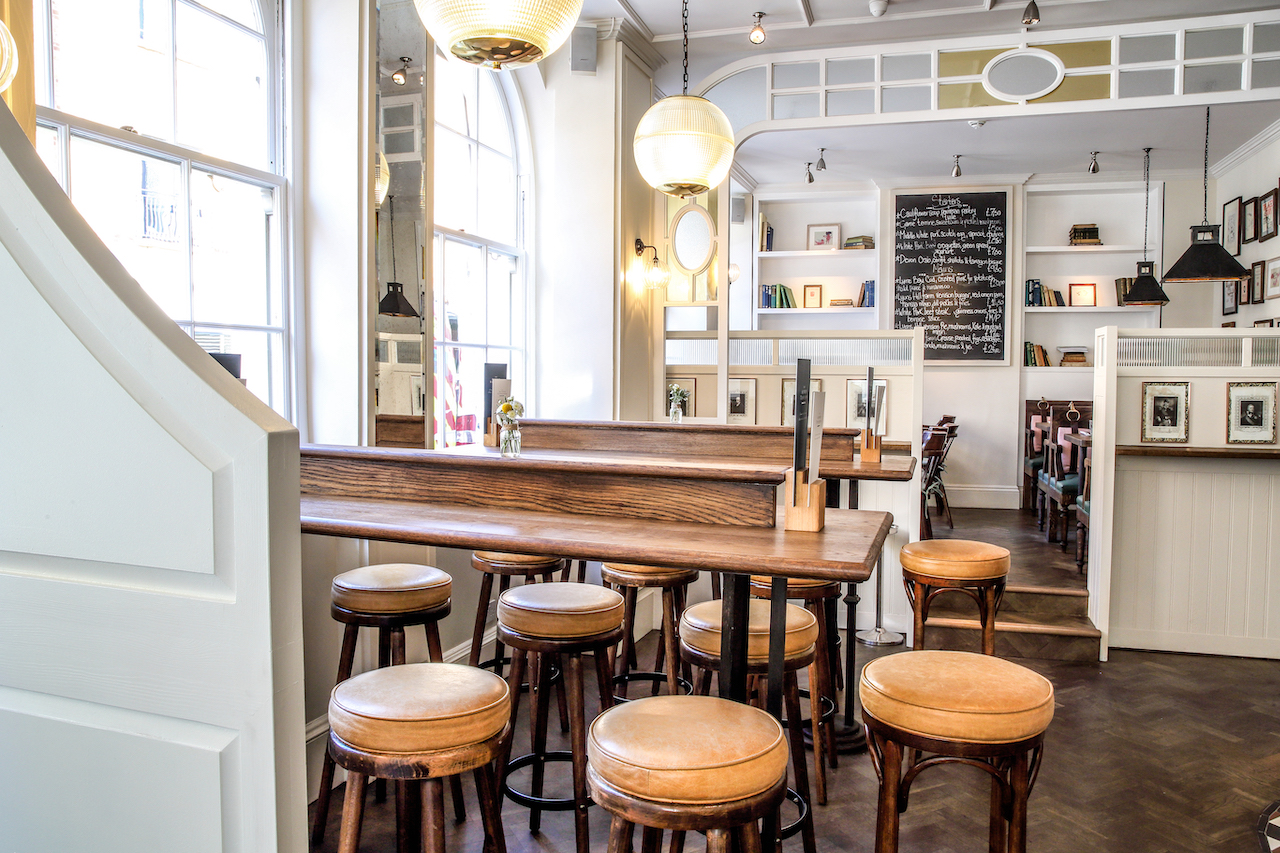The Alfred Tennyson London Pub Reviews DesignMyNight