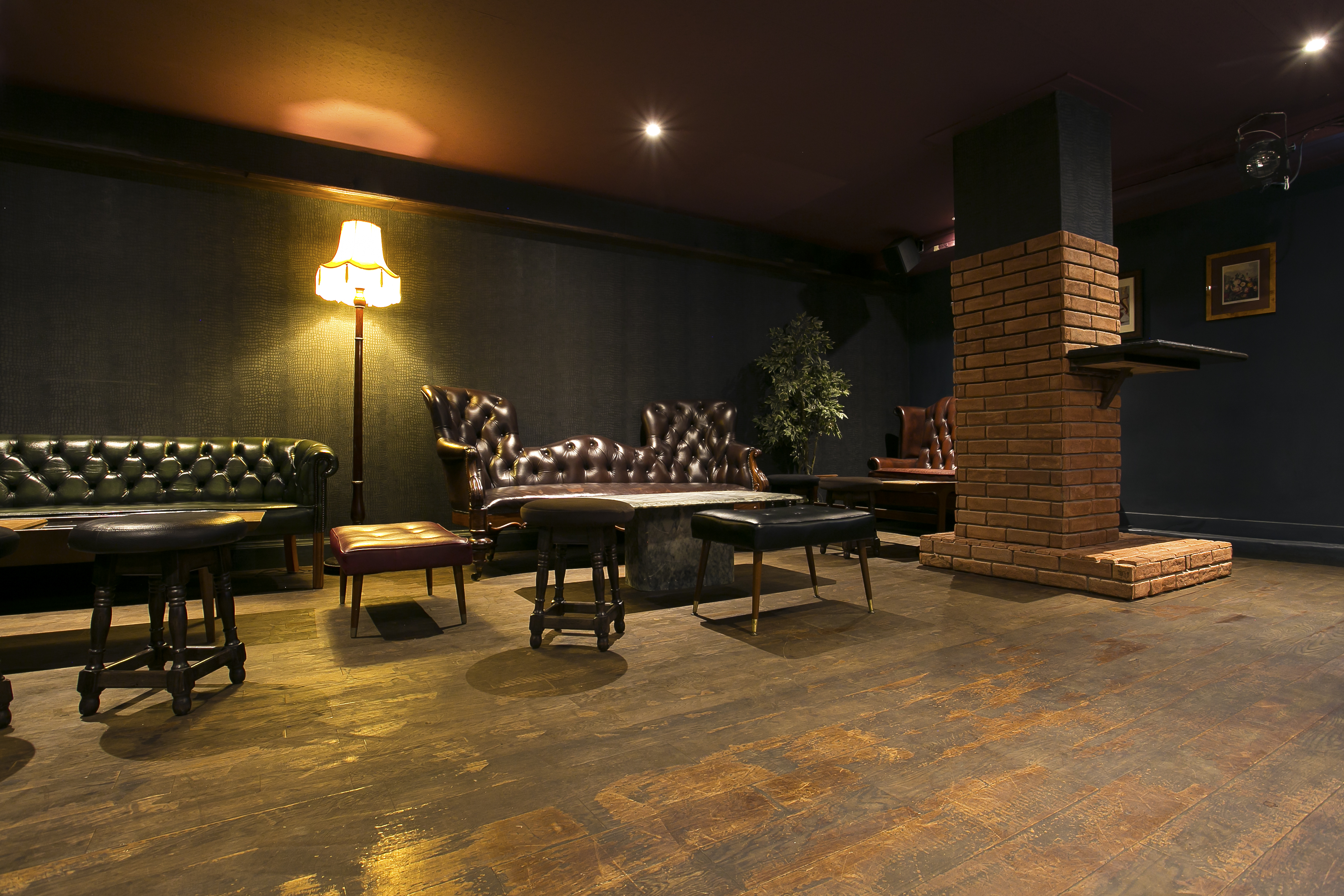 The Raging Bull Quirky Cocktail Bar in Edinburgh