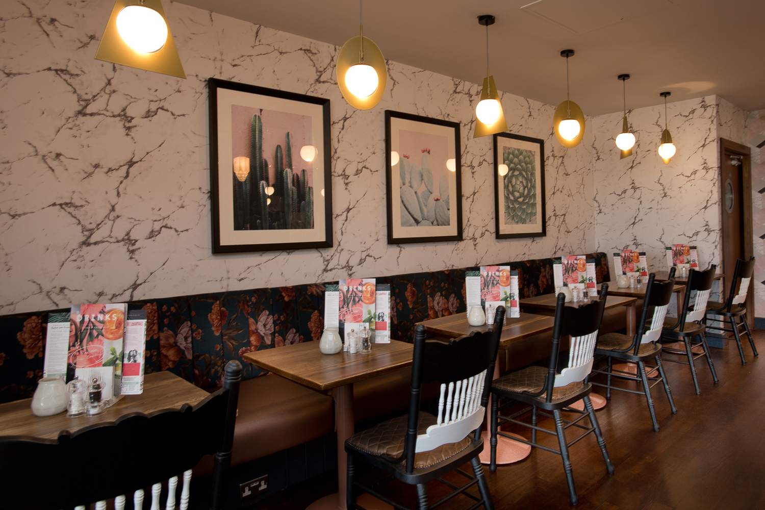 Slug and Lettuce Hub Milton Keynes UK Bar Reviews DesignMyNight