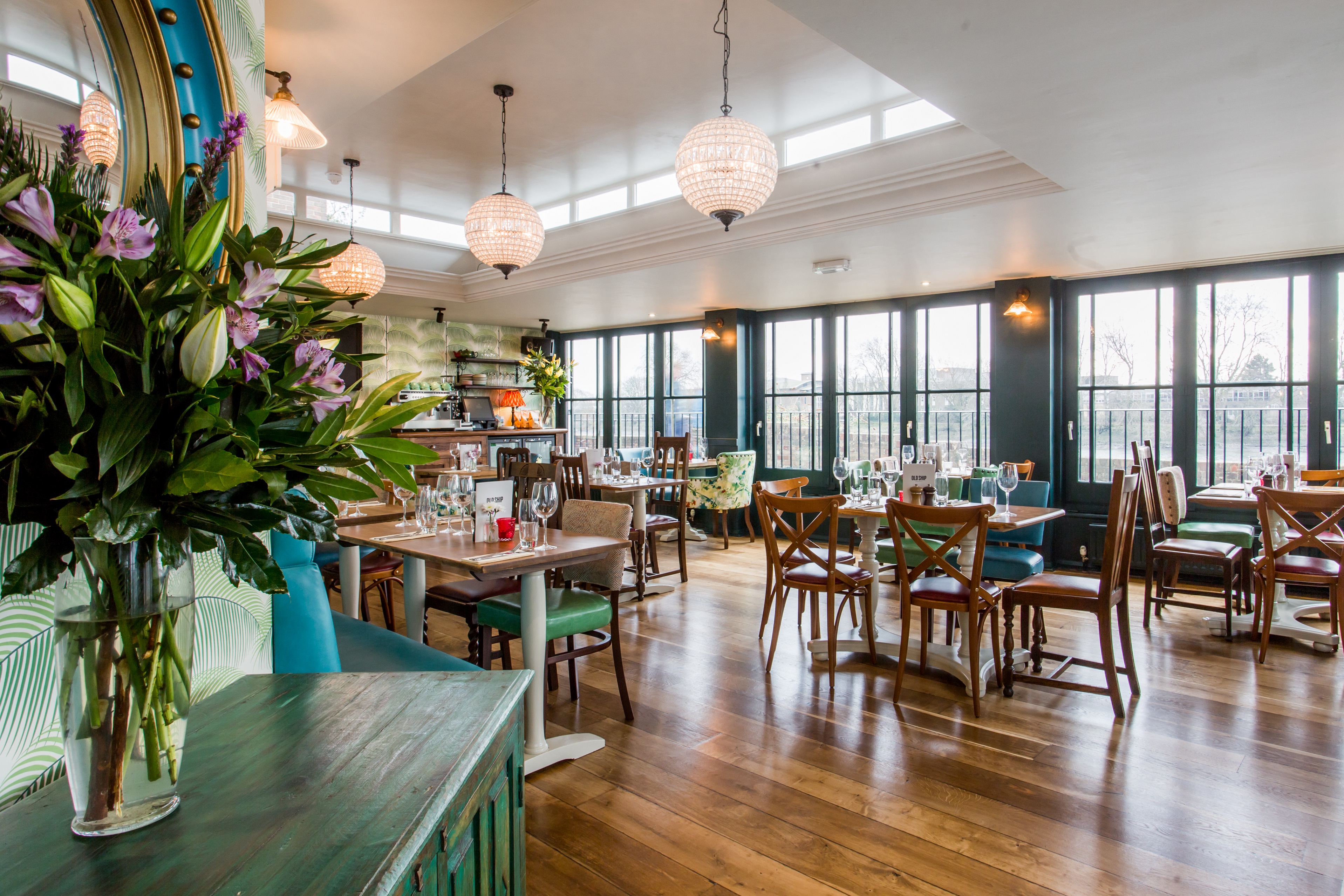 The Old Ship Hammersmith London Bar Reviews DesignMyNight