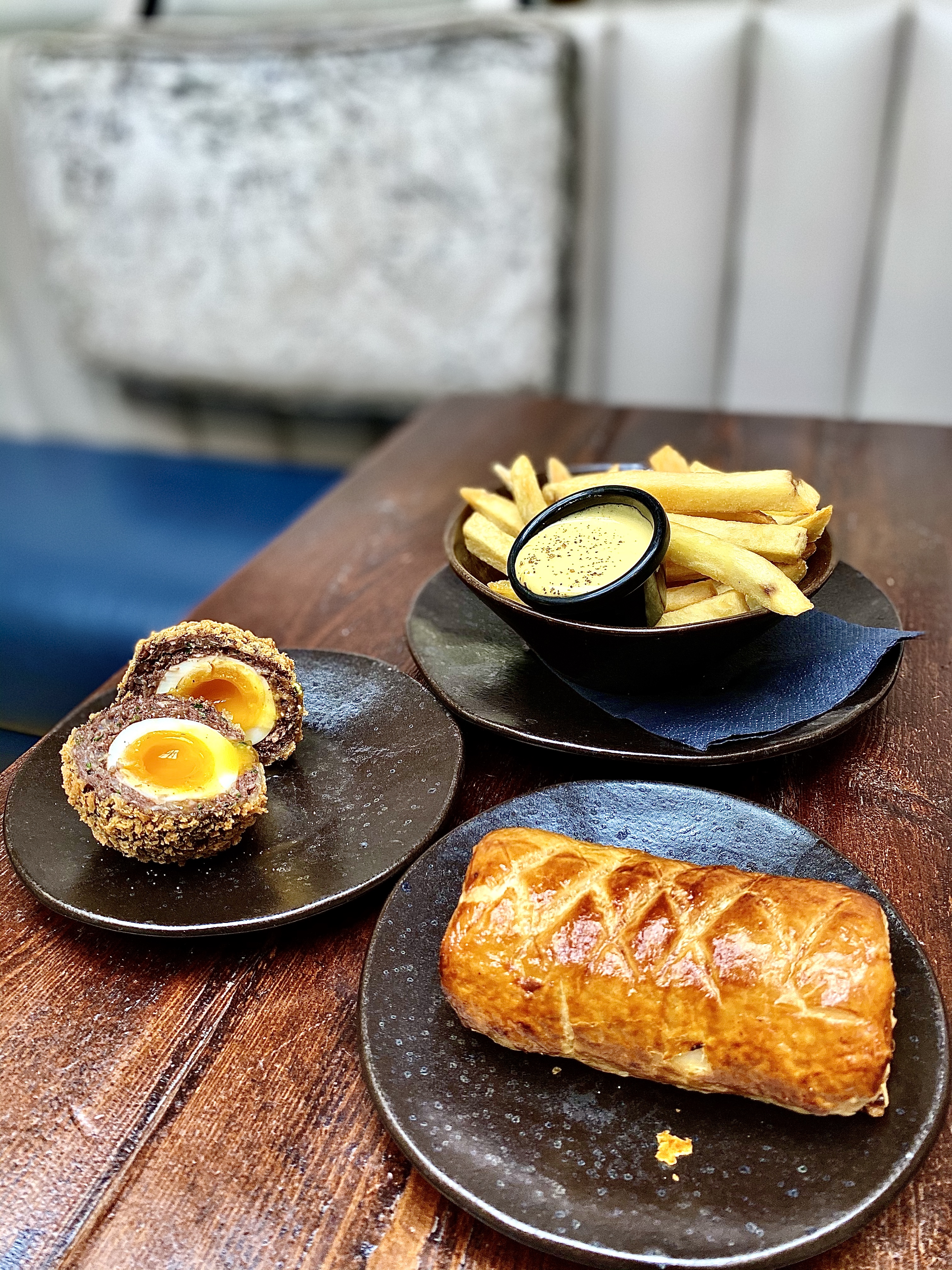 The Hollywood Arms Chelsea London Pub Reviews DesignMyNight