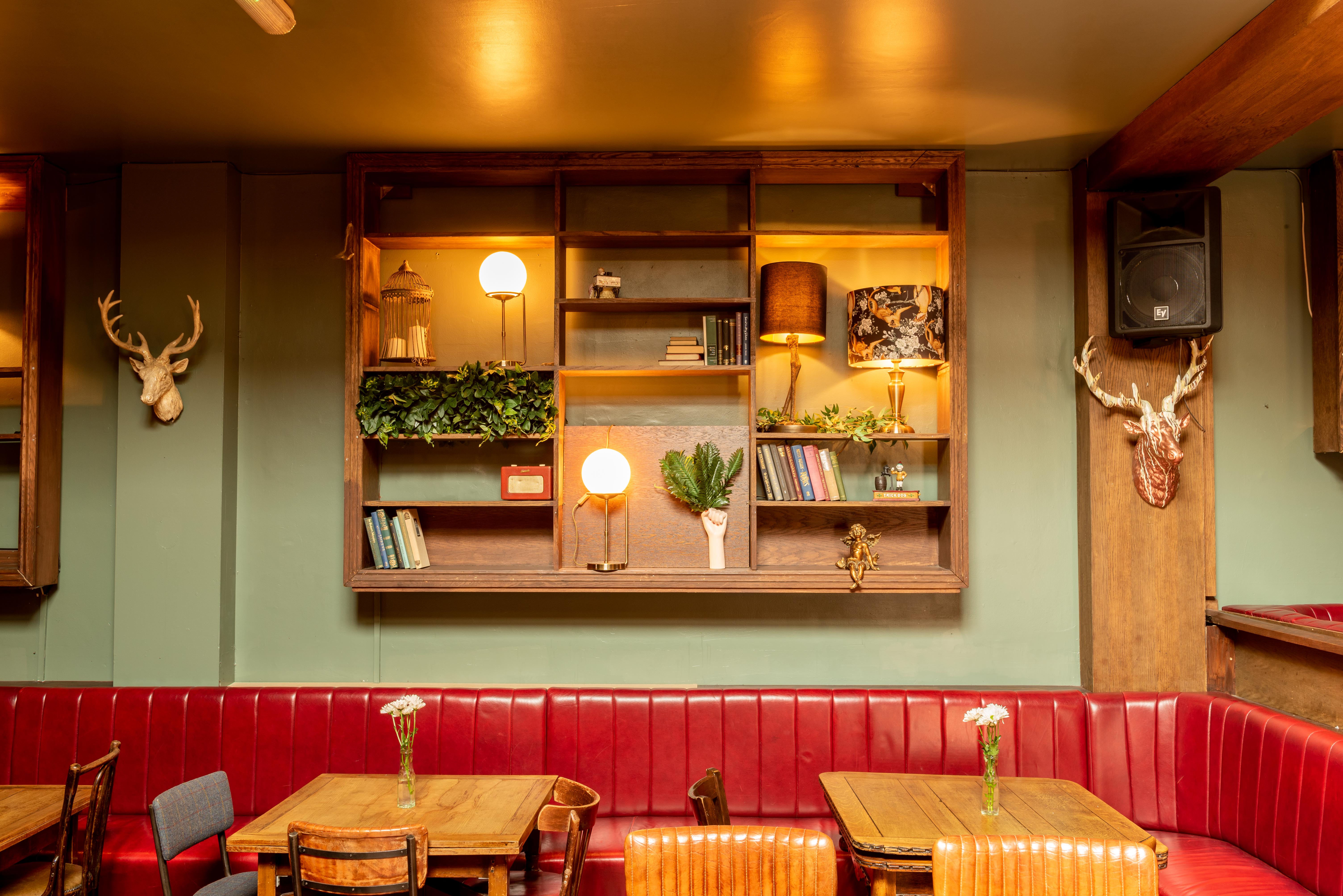The Old Frizzle Wimbledon London Bar Reviews DesignMyNight