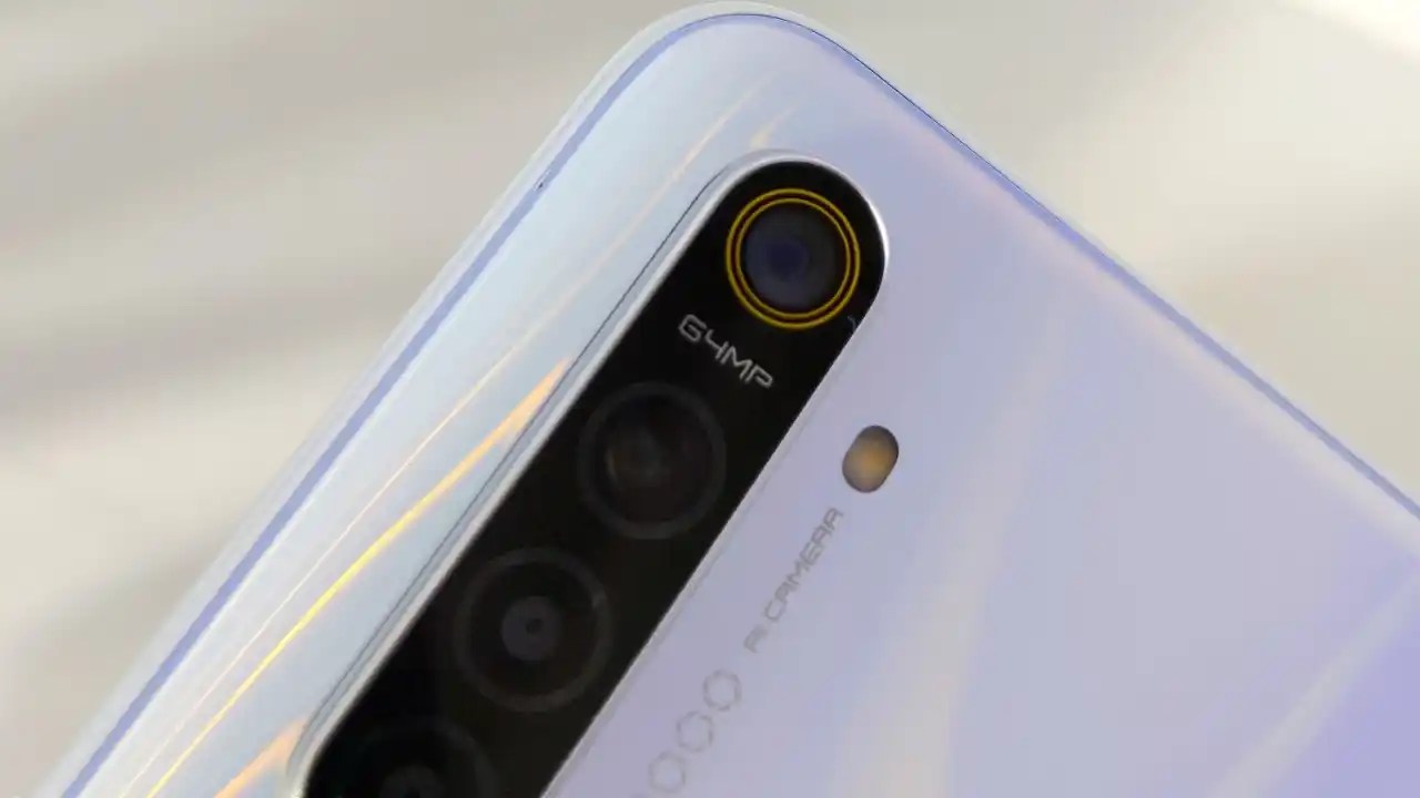 Slide 1 Best dual, triple and quad camera phones to buy under Rs