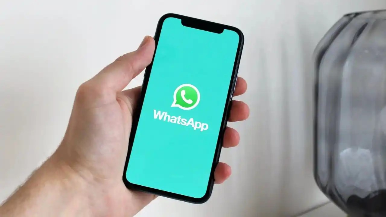 WhatsApp Desktop Beta will soon let you select multiple chats Here’s