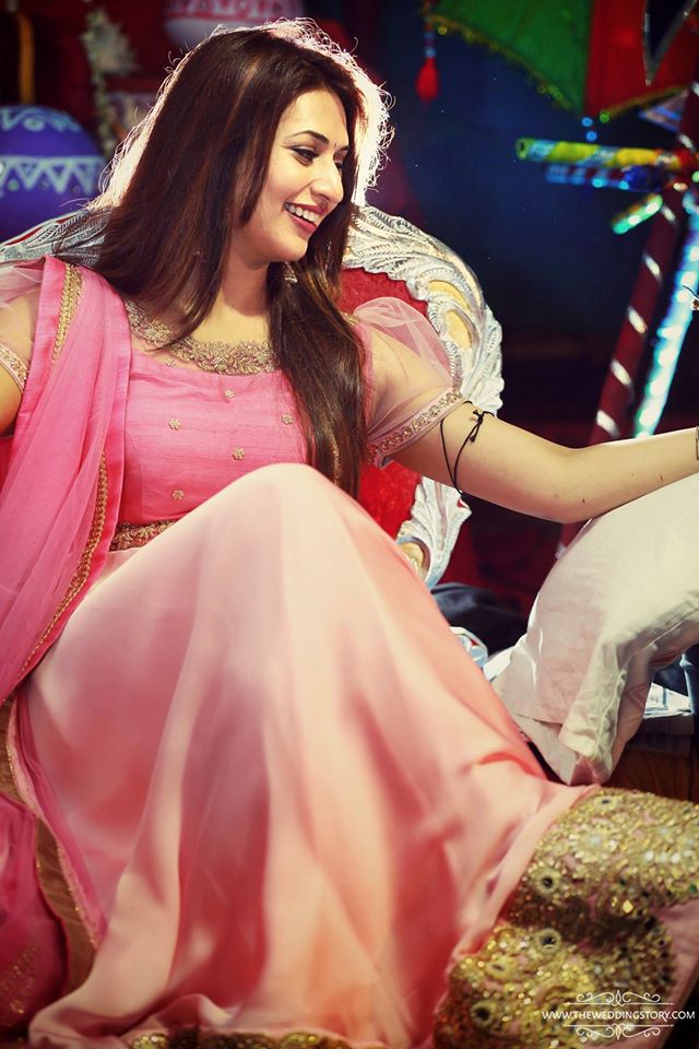 In Pictures Divyanka Tripathi’s mehendi design is just too beautiful
