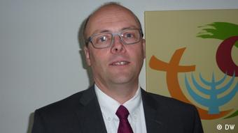 Erste Drei Religionen Schule Eroffnet Kultur Dw 07 09 2012