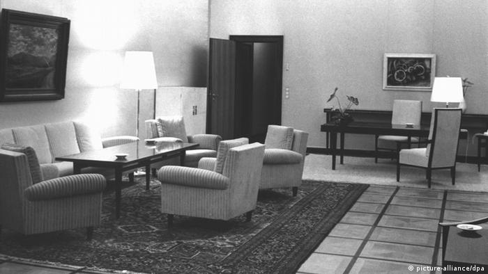 Bilderquiz Arbeitszimmer der Macht Alle multimedialen Inhalte der