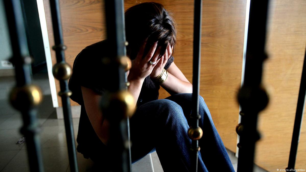 Stalking in Japan DW 02/24/2014