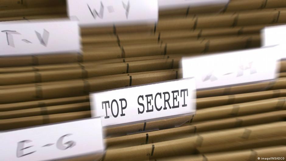 East German jokes as a political barometer for West German intelligence