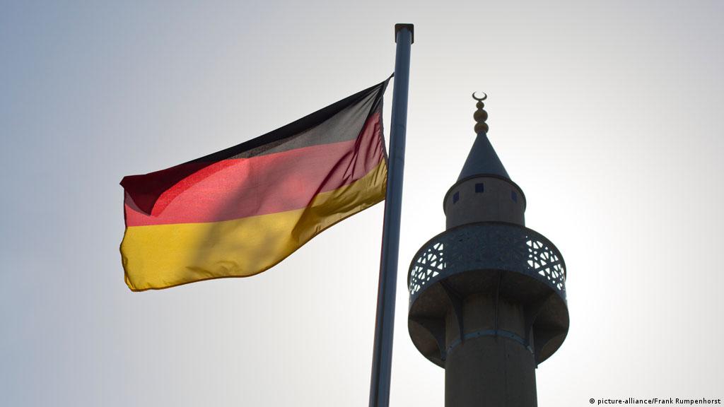 Die Afd Und Der Islam | Deutschland | Dw | 22.05.2016 576_x_1024_jpg