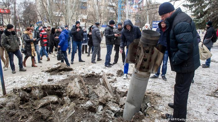 Tote bei neuen Kämpfen in der Ukraine Aktuell Europa DW 10.02.2015