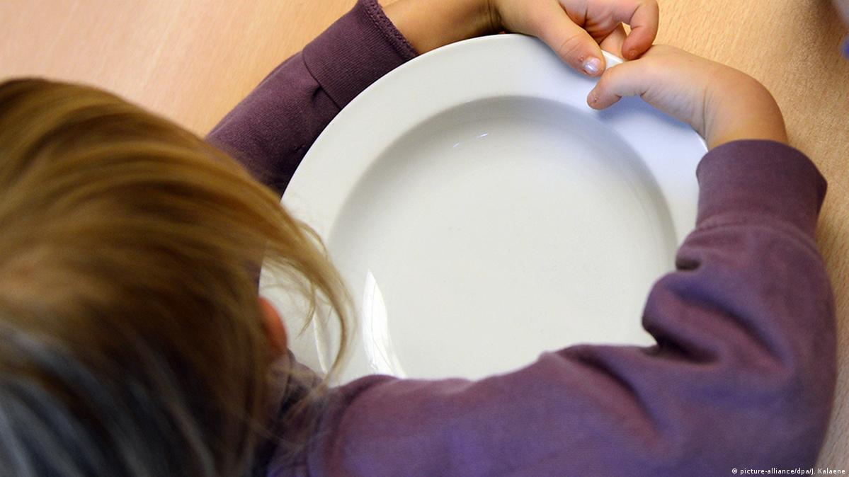 Two million poor children in wealthy Germany DW 09/12/2016