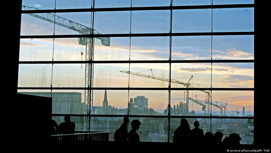 Berlin property prices soar who does the city belong to? DW 10/11