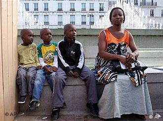 Sve Tezi Ulazak Francuska Poostrava Zakon O Doseljenicima Evropa Dw 21 09 2007