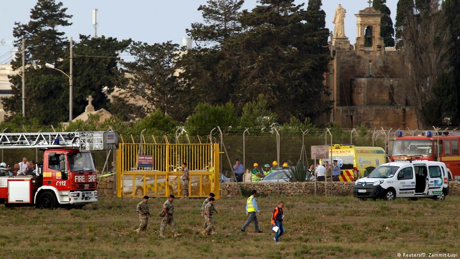 Five killed in fiery Malta crash DW 10/24/2016