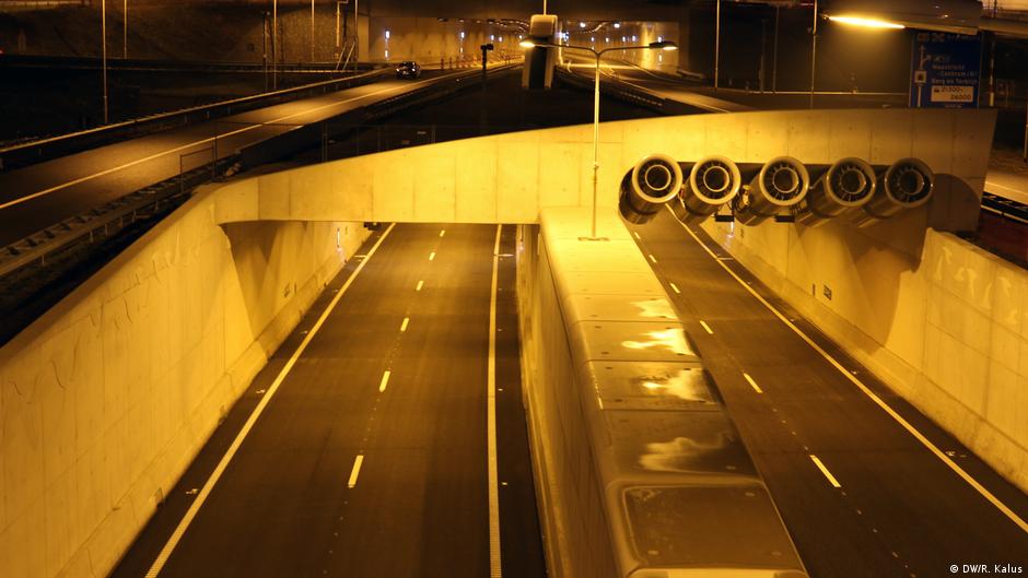 Europe’s first doubledeck road tunnels opened DW 12/20/2016