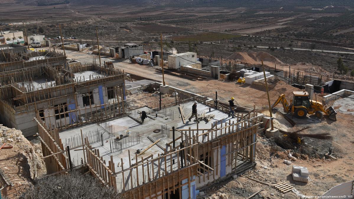 Israel 'advances' plans for more West Bank homes DW 06/08/2017