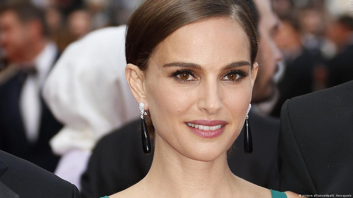 Natalie Portman wins 'Jewish Nobel Prize' DW 11/07/2017