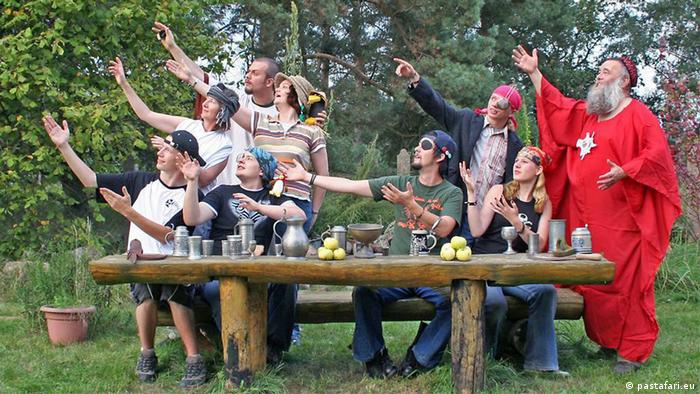 Das Gericht Und Das Fliegende Spaghettimonster Deutschland Dw 02 08 2017