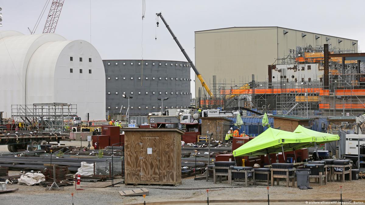 How promising are Bill Gates' nuclear plans? DW 11/08/2021