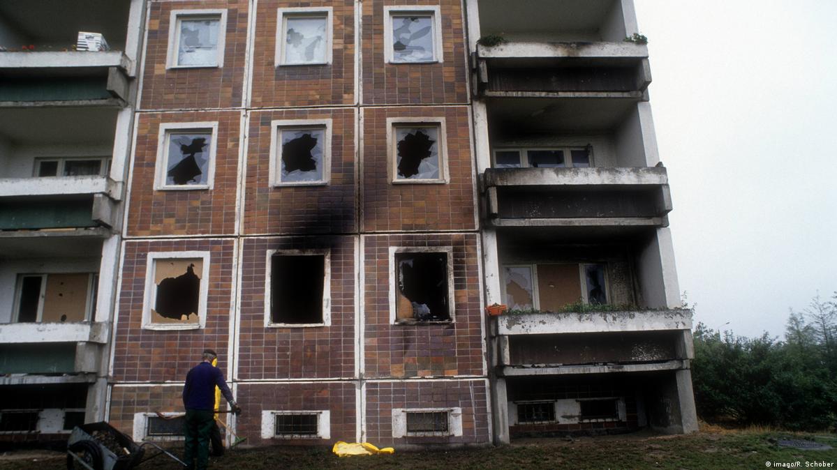 Rostock still reels 25 years after rightwing riots DW 08/22/2017