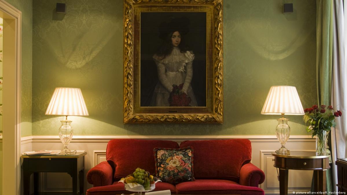 5 unusual things European guests steal from hotel rooms DW 12/05/2017