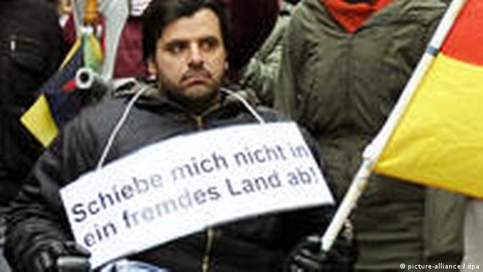 Die Yeziden Eine Geheimreligion Kultur Dw 31 07 2009