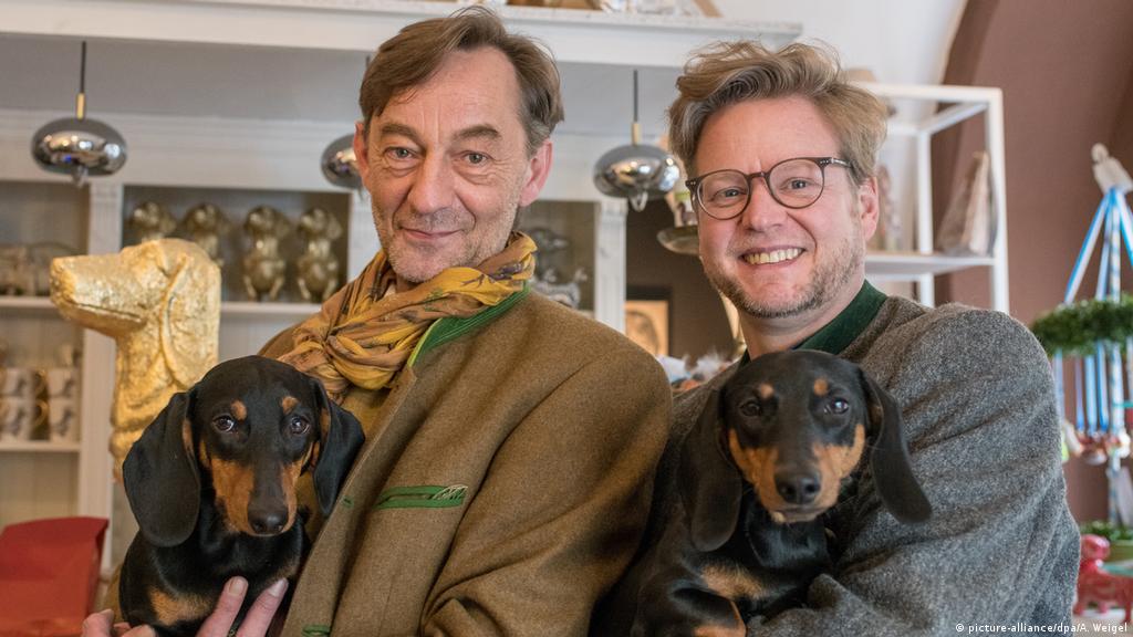 Der Dackel Kommt Ins Museum Lebensart Dw 02 04 2018