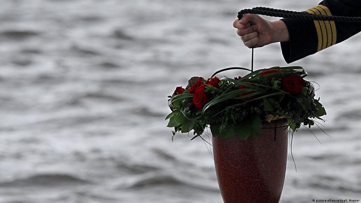 German funeral urns wash up on Dutch coast DW 01/02/2019