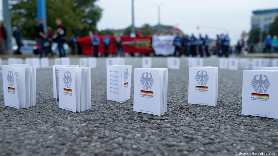 The significance of Germany's Basic Law DW 05/23/2019