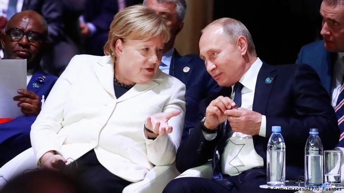 Merkel to meet Putin amid rising tensions over murder of