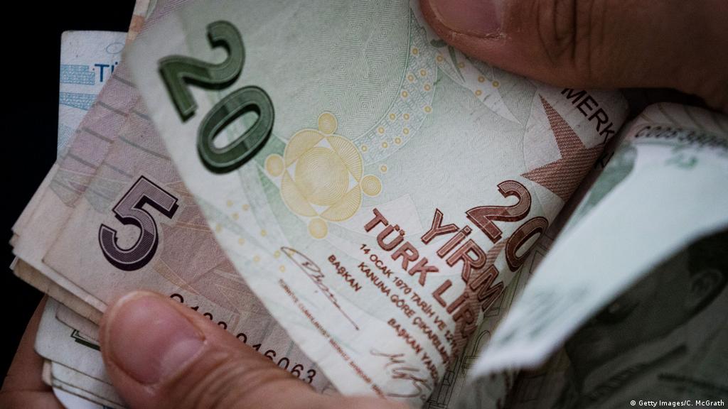 Turkish Lira Hits Record Low Against Us Dollar | News | Dw | 16.11.2021