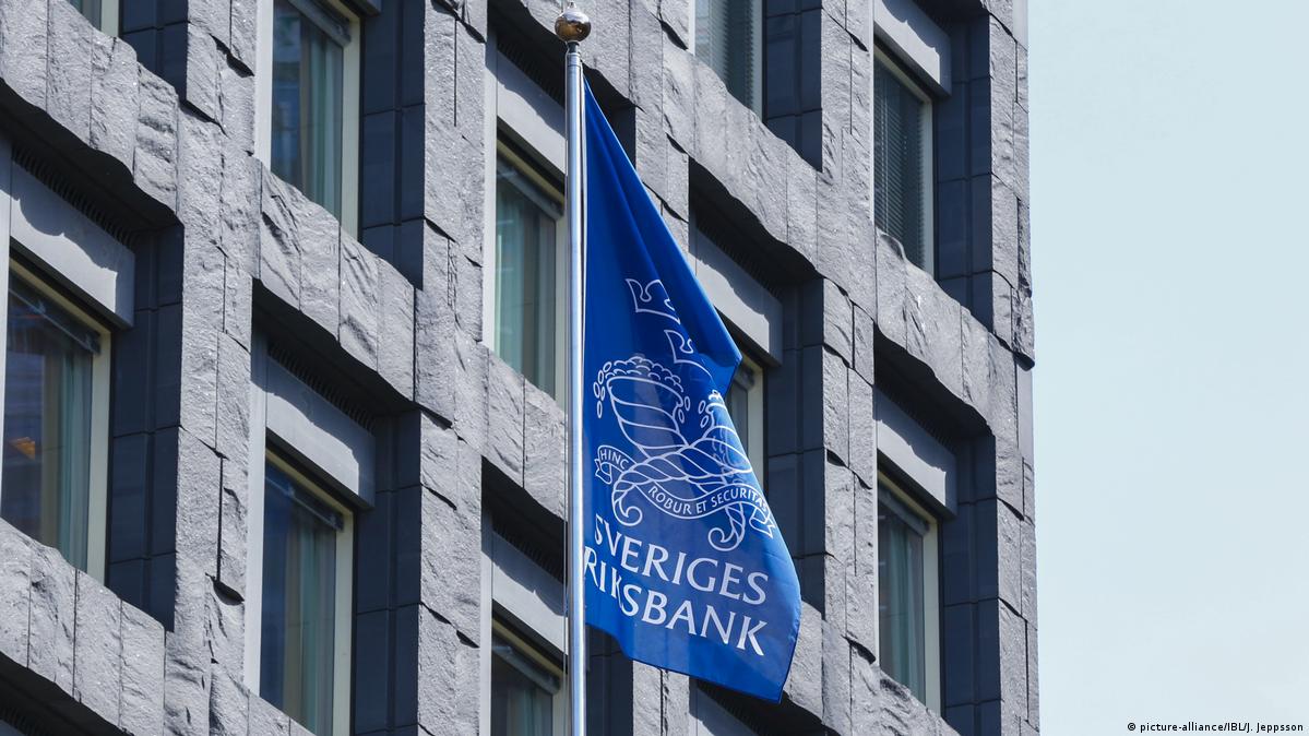Swedish central bank talks rate hikes amid recession fears DW 09/06