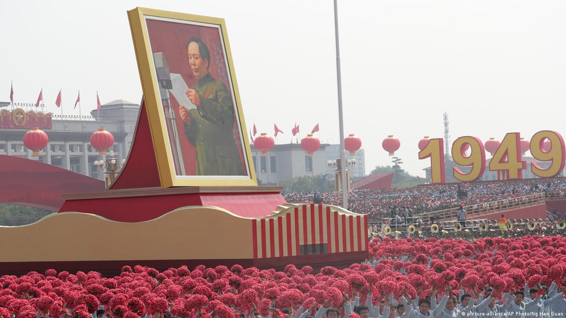 2019年10月1日,毛澤東的大幅畫像 2019年10月1日,毛澤東的大幅畫像