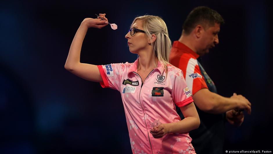 Darts Women aiming to make an impact in men's world DW 11/01/2021