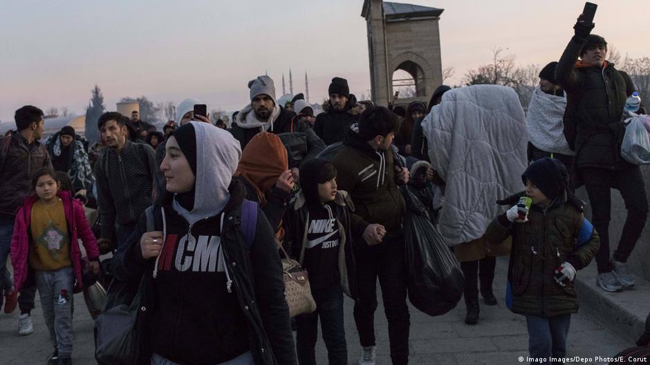 Tensions at TurkeyGreece border DW 04/04/2020