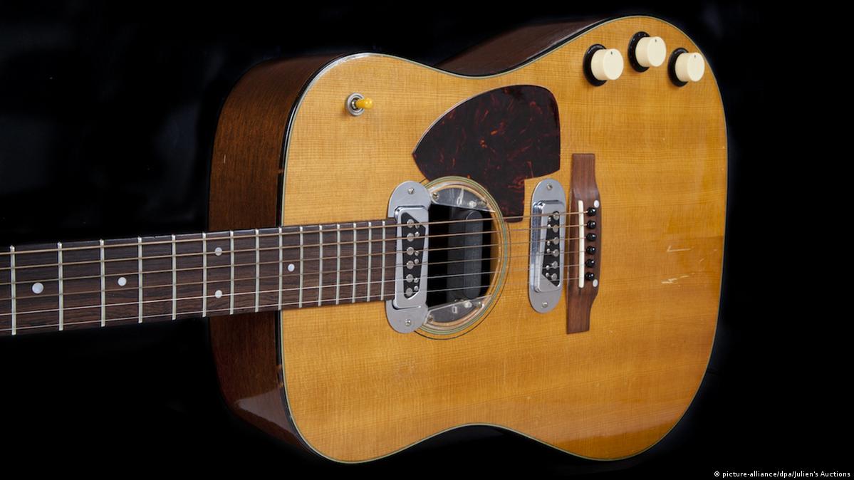 Kurt Cobain's acoustic guitar sells for 6 million DW 06/21/2020