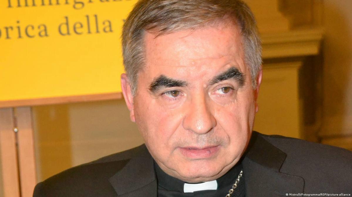 Top Vatican official quits amid London real estate scandal DW 09/24