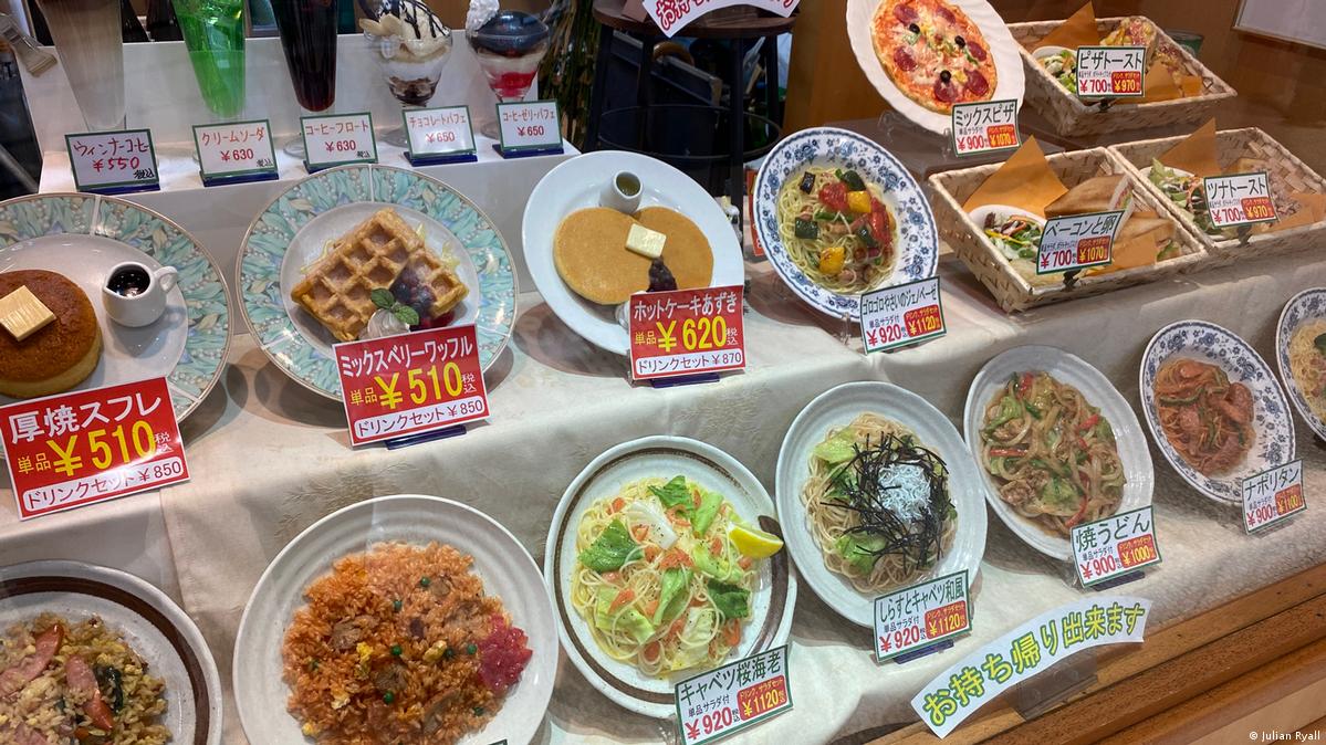 How Japanese Restaurants Use Plastic Food To Attract Diners – Dw – 06/07/2021