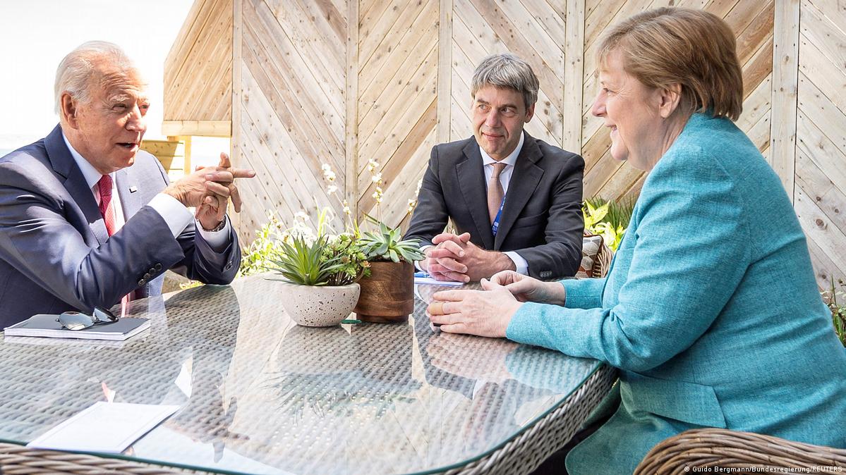 From Bush to Biden How Angela Merkel interacts with US presidents DW 01/19/2021