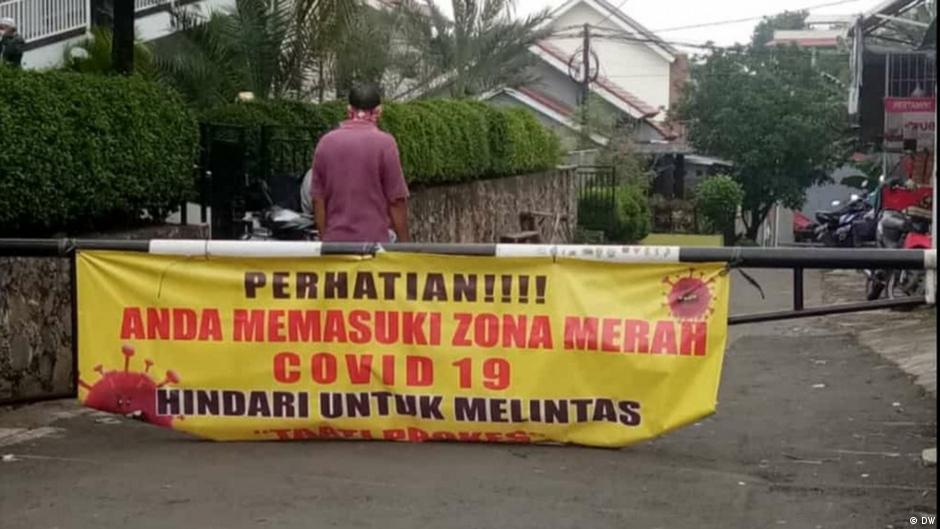 Ppkm Level 4 Artinya Istilah Baru Ppkm Level 3 4 Berlaku Di Jawa Bali Apa Artinya Indonesia