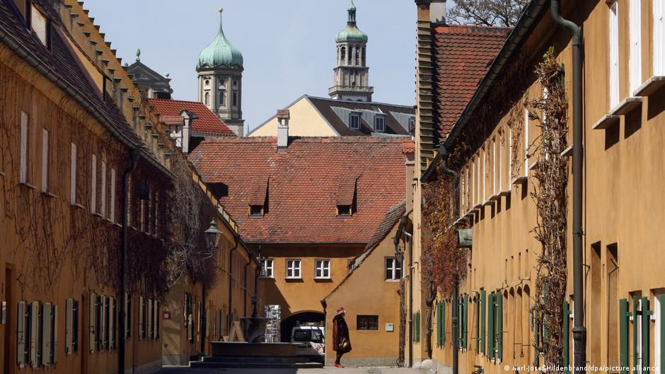 Germany's Fuggerei is world's oldest social housing project DW 05