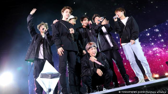 Kpop Events And Concerts 2023 Turkish Government Sees K-Pop As A Threat | Music | Dw | 10.09.2021