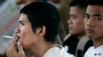 How Young Can Indonesia′S Smokers Get? | Asia | An In-Depth Look At News From Across The Continent | Dw | 07.09.2010