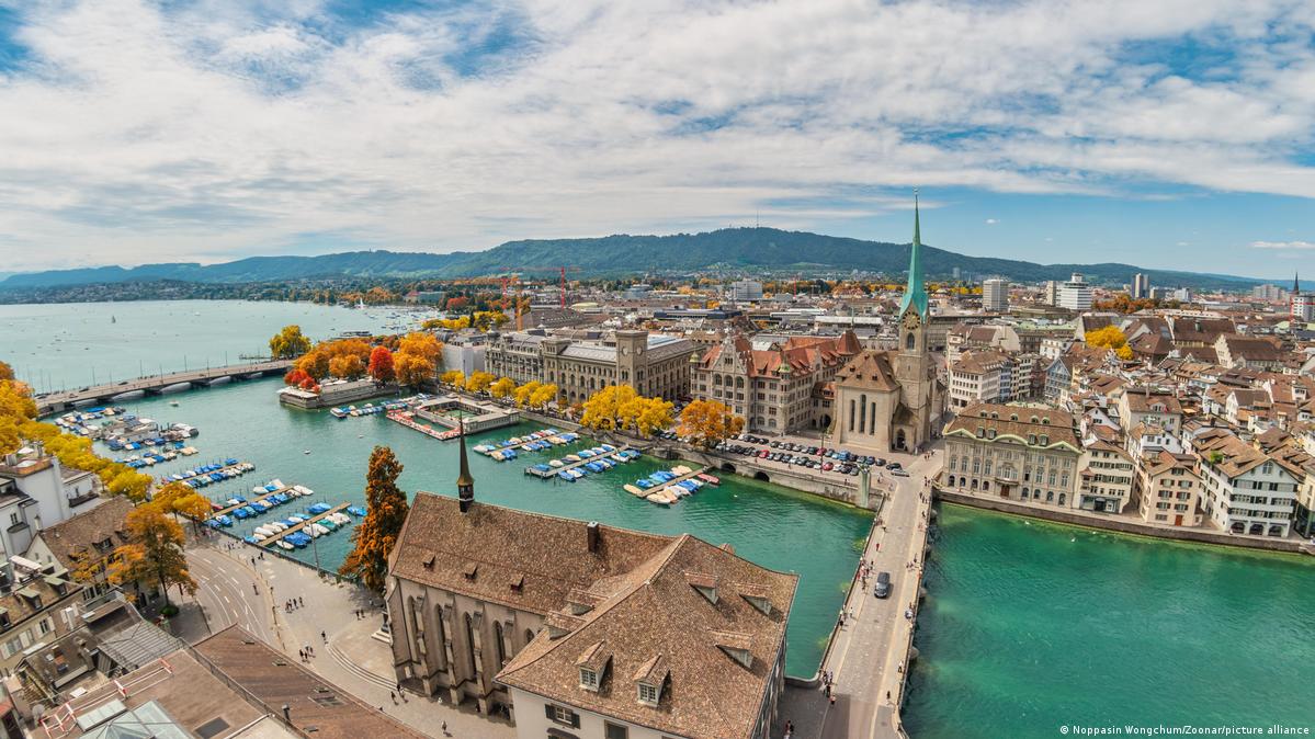 COVID travel restrictions Switzerland DW 07/05/2022